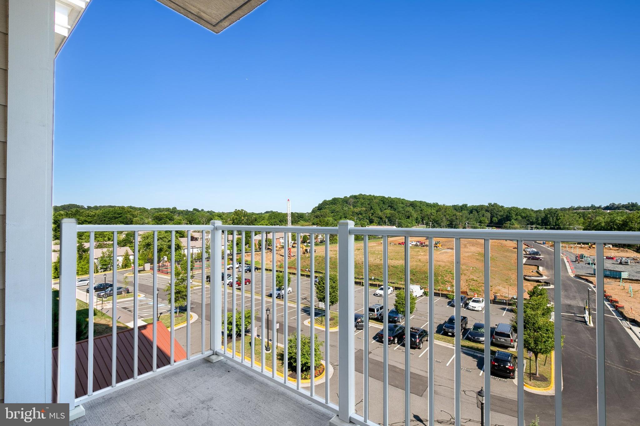 6301 Edsall Road, Unit 516 Alexandria, VA 22312 - Photo 30 of 34
