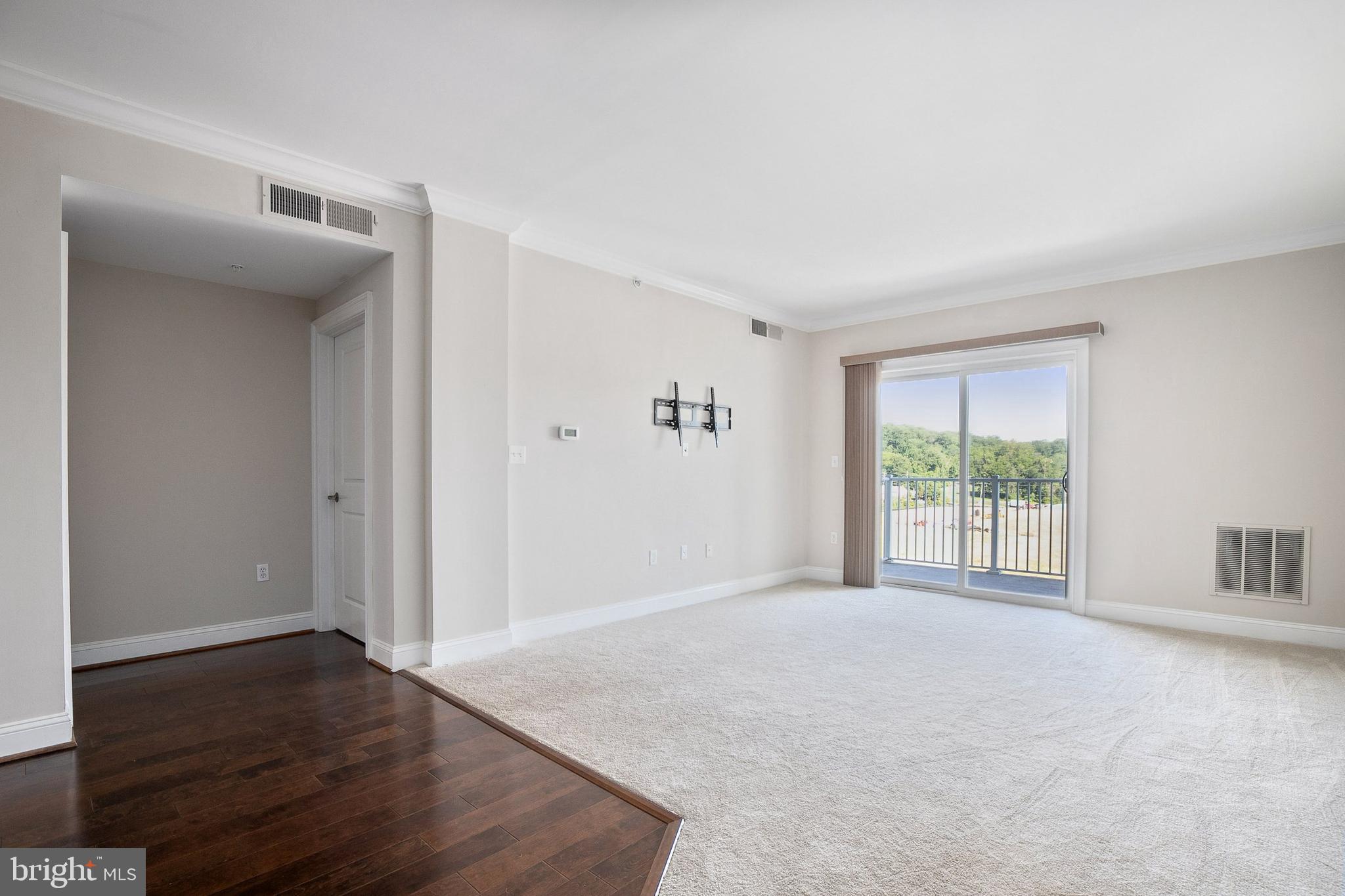 6301 Edsall Road, Unit 516 Alexandria, VA 22312 - Photo 6 of 34