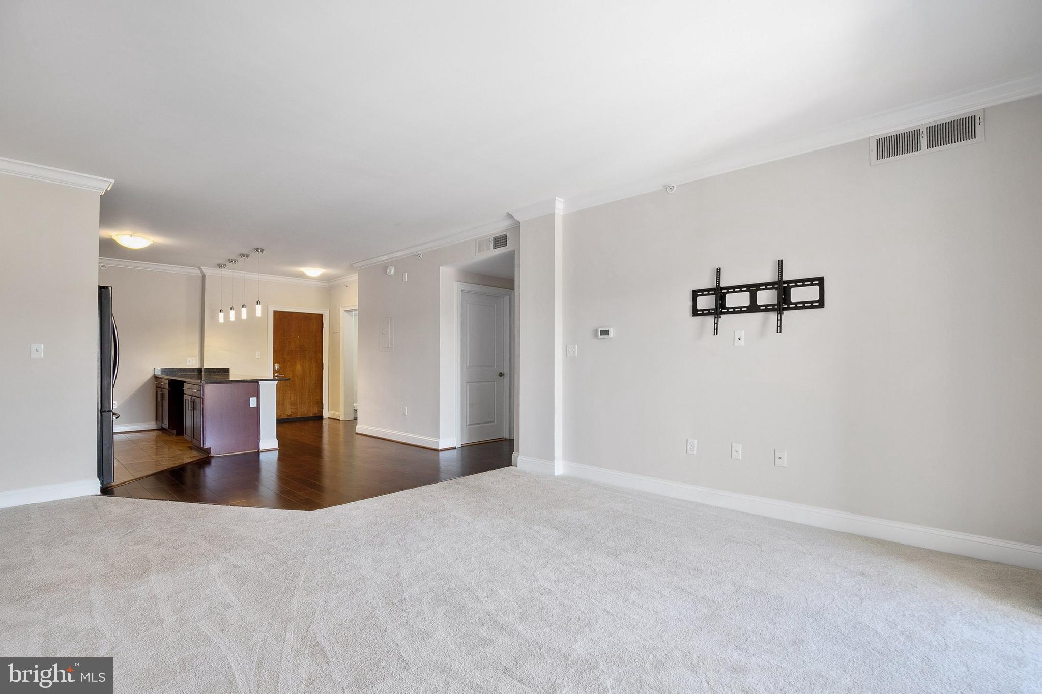 6301 Edsall Road, Unit 516 Alexandria, VA 22312 - Photo 7 of 34