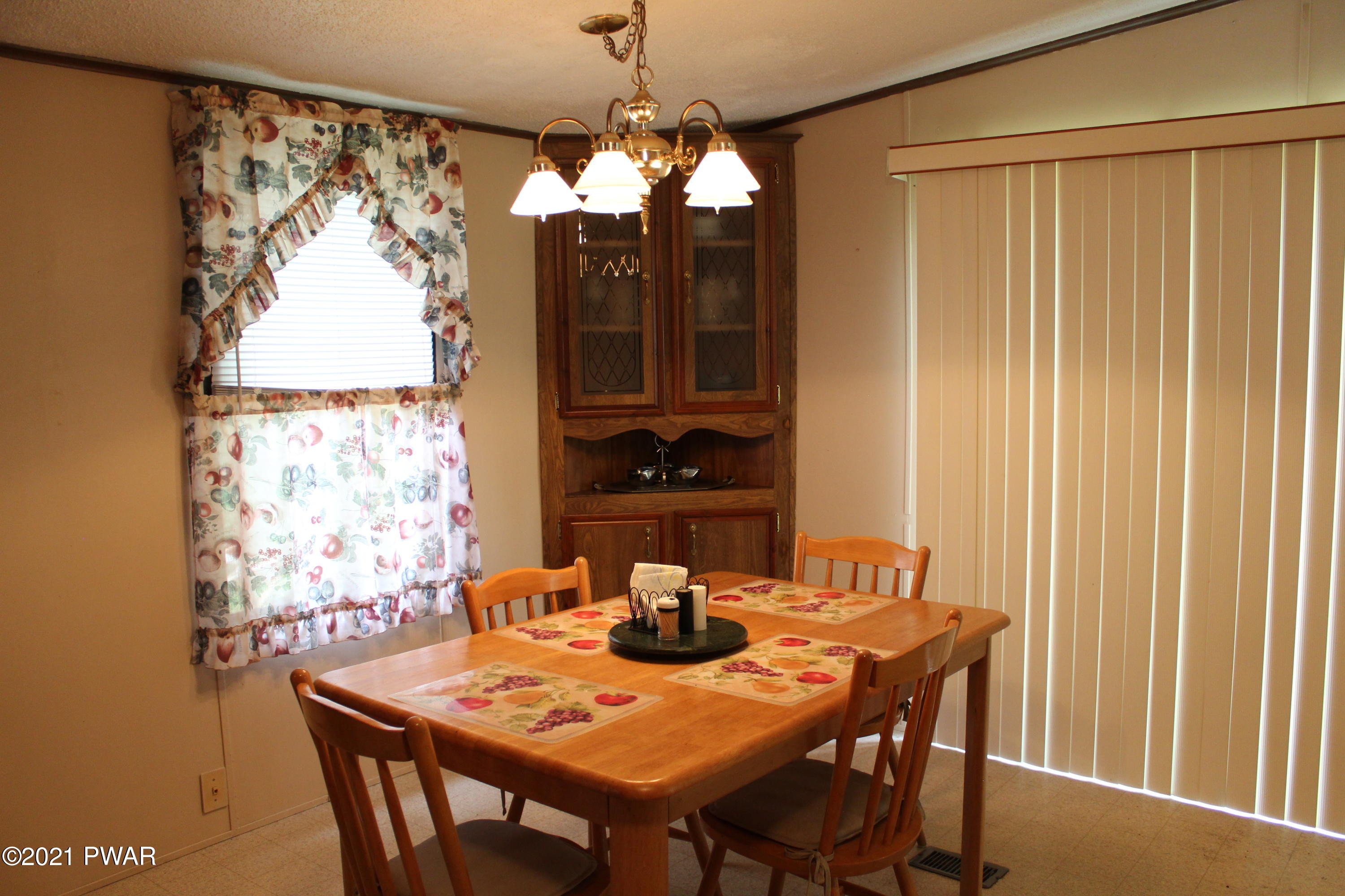 103 Springbrook Lane Greentown, PA 18426 - Photo 8 of 26