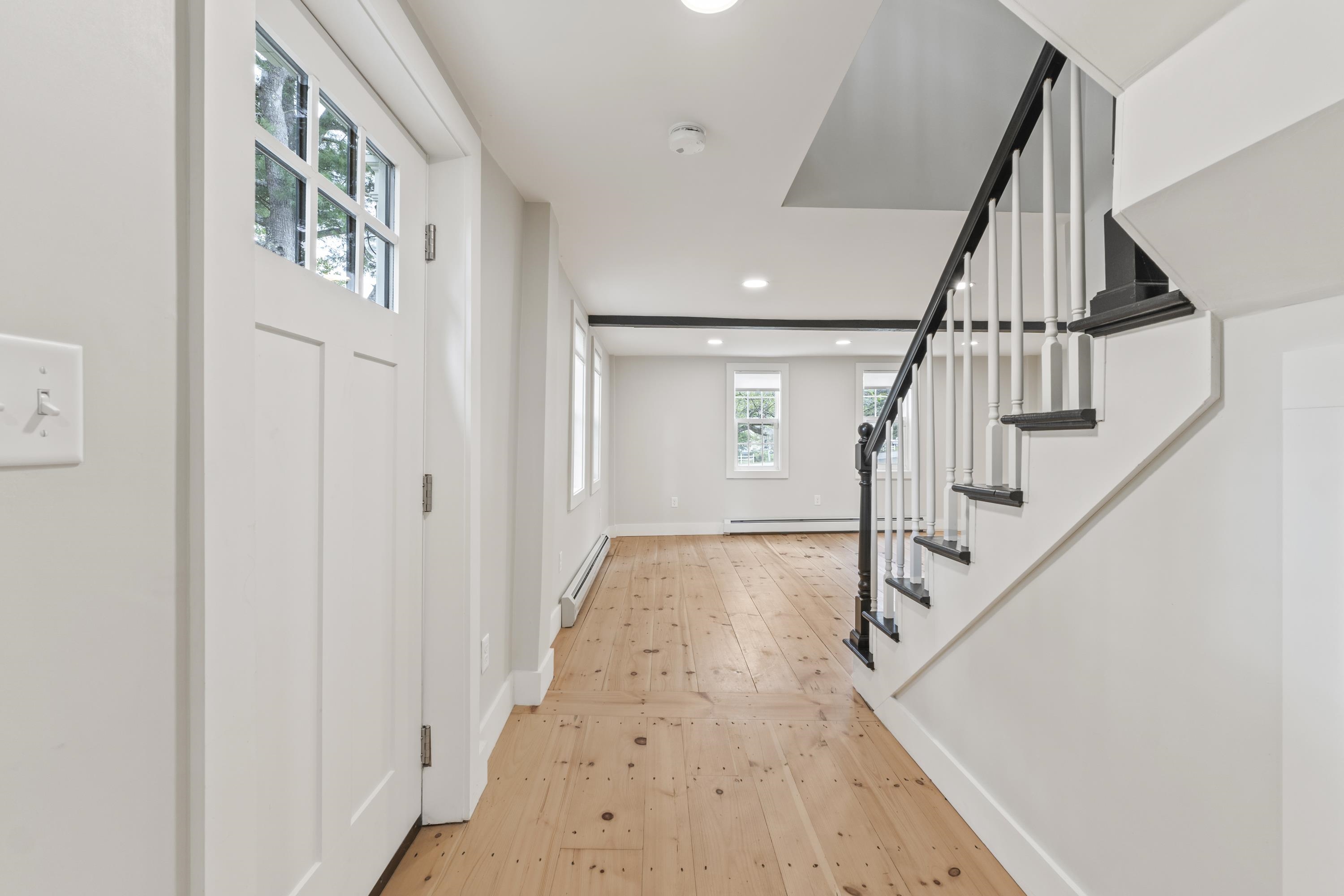 107 Berwick Road Berwick, ME 03901 - Photo 6 of 59 Gallery Image 6