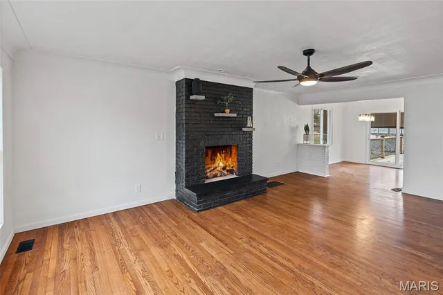 $299,900 | 1300 Edgewood Drive, Fairview Heights, IL 62208