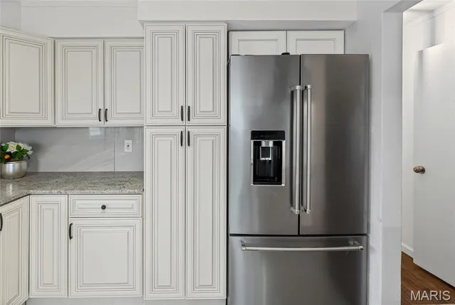 $299,900 | 1300 Edgewood Drive, Fairview Heights, IL 62208