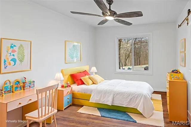 $299,900 | 1300 Edgewood Drive, Fairview Heights, IL 62208