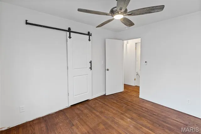 $299,900 | 1300 Edgewood Drive, Fairview Heights, IL 62208