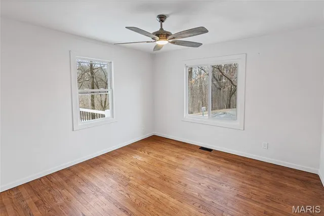 $299,900 | 1300 Edgewood Drive, Fairview Heights, IL 62208