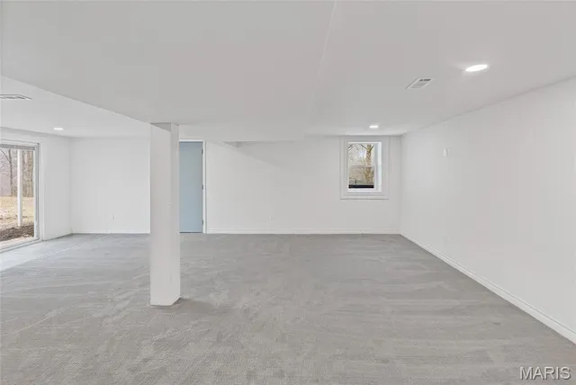 $299,900 | 1300 Edgewood Drive, Fairview Heights, IL 62208