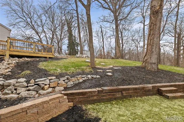 $299,900 | 1300 Edgewood Drive, Fairview Heights, IL 62208