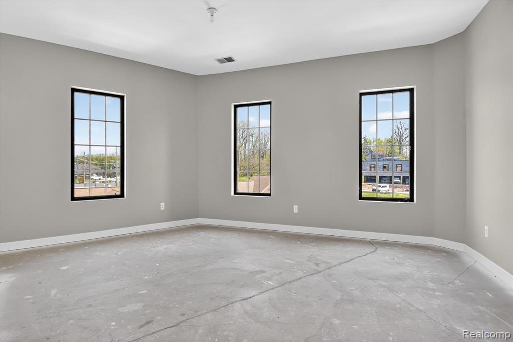 804 North Main Street, Unit 3A Rochester, MI 48307 - Photo 20 of 37