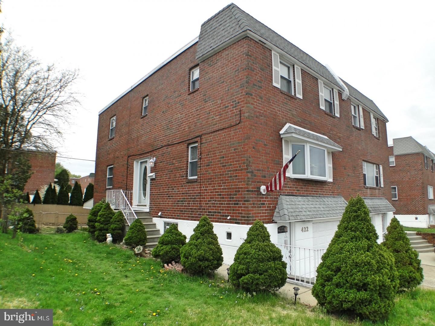 422 Rennard Street Philadelphia, PA 19116 - Photo 2 of 17 Exterior Side