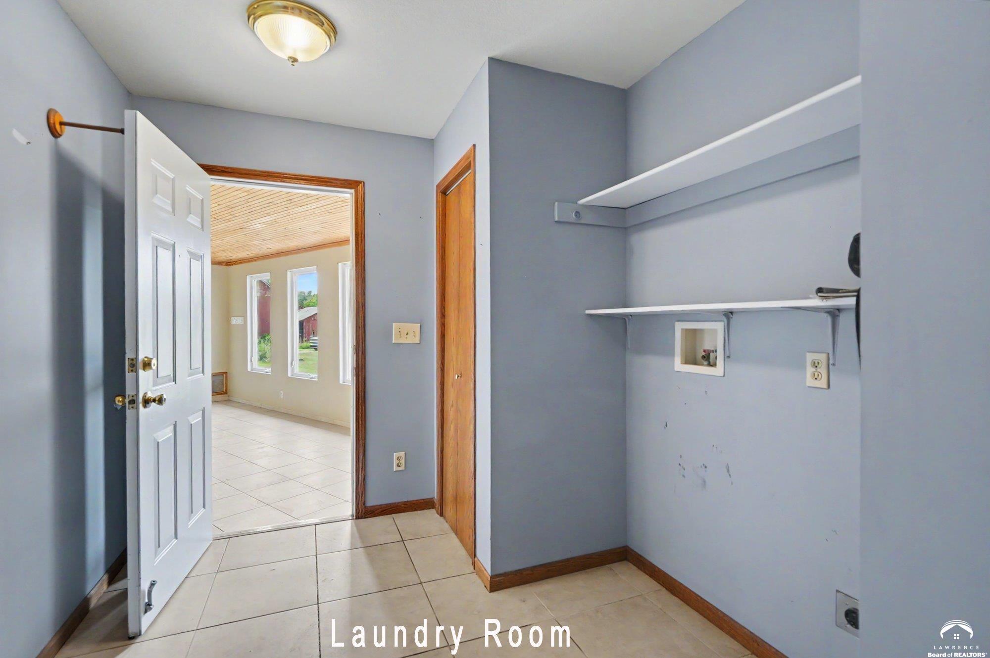 801 North 900 Road Lawrence, KS 66047 - Photo 31 of 61