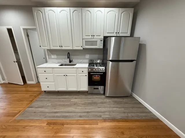 $2,400 | 83 Haven Street, Unit 3C, Reading, MA 01867