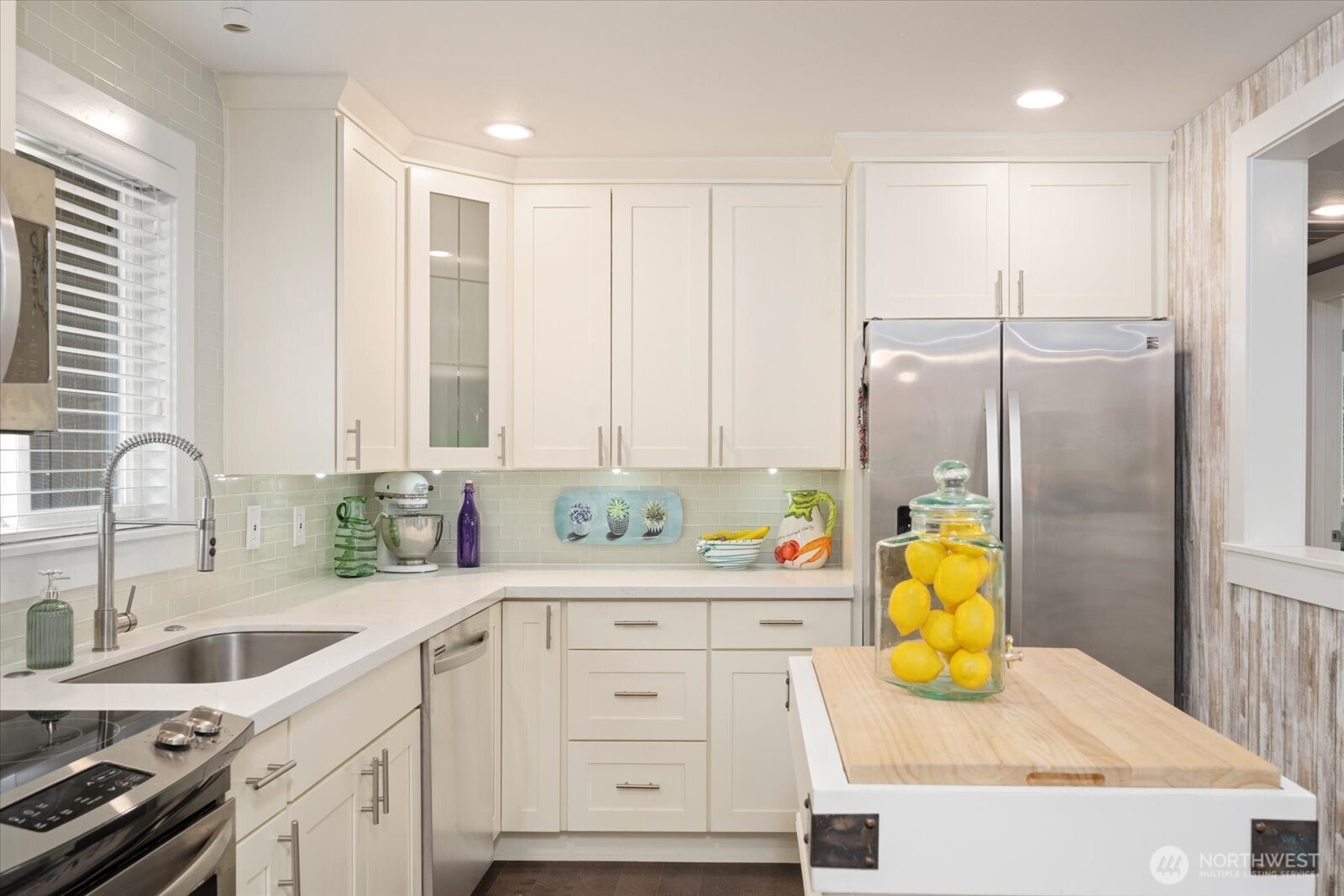 19828 104th Avenue Southeast Renton, WA 98055 - Photo 13 of 33