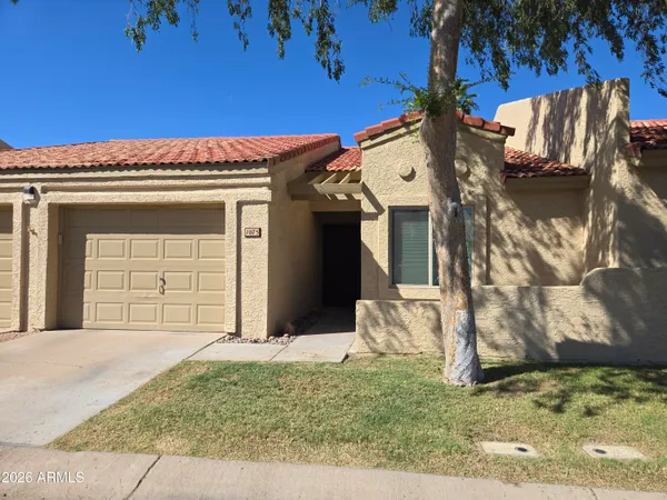 $236,000 | 1021 South Greenfield Road, Unit 1075, Mesa, AZ 85206