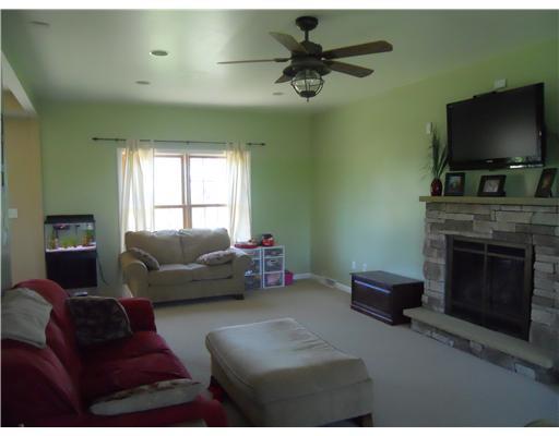 554 Beazell Road Belle Vernon, PA 15012 - Photo 3 of 18 Great Room.