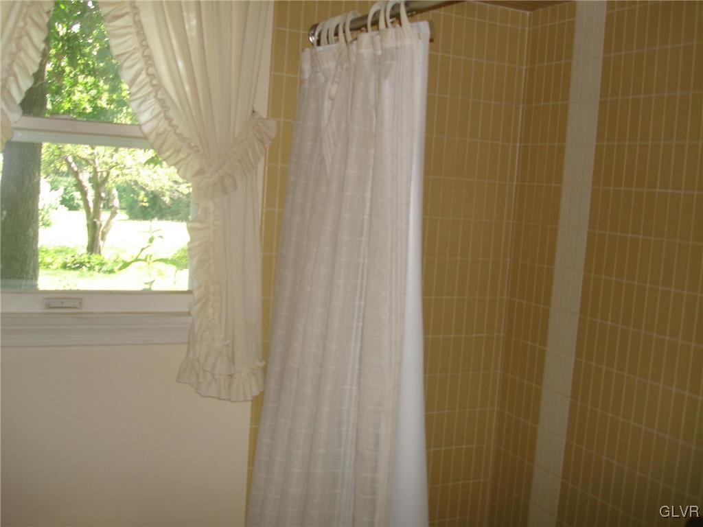 7912 St Peters Road Macungie, PA 18062 - Photo 18 of 23 Gallery Image 18