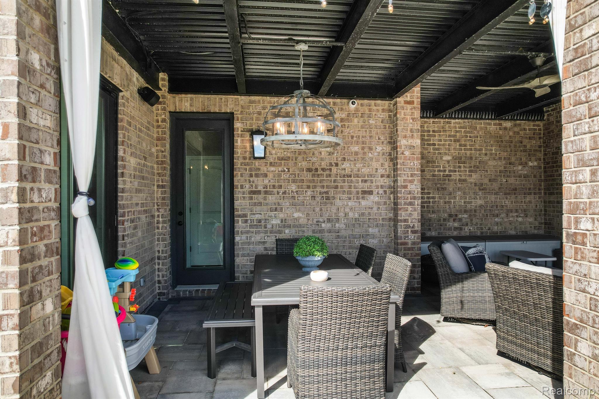 4565 The Hts Boulevard Rochester, MI 48306 - Photo 93 of 98 Gallery Image 93