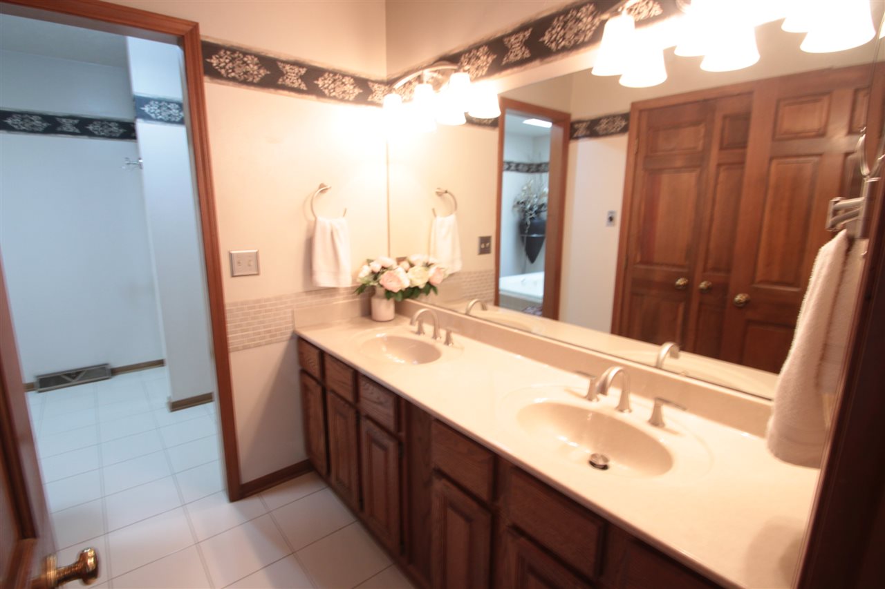 7157 Sentinel Road Rockford, IL 61107 - Photo 15 of 25 Gallery Image 15