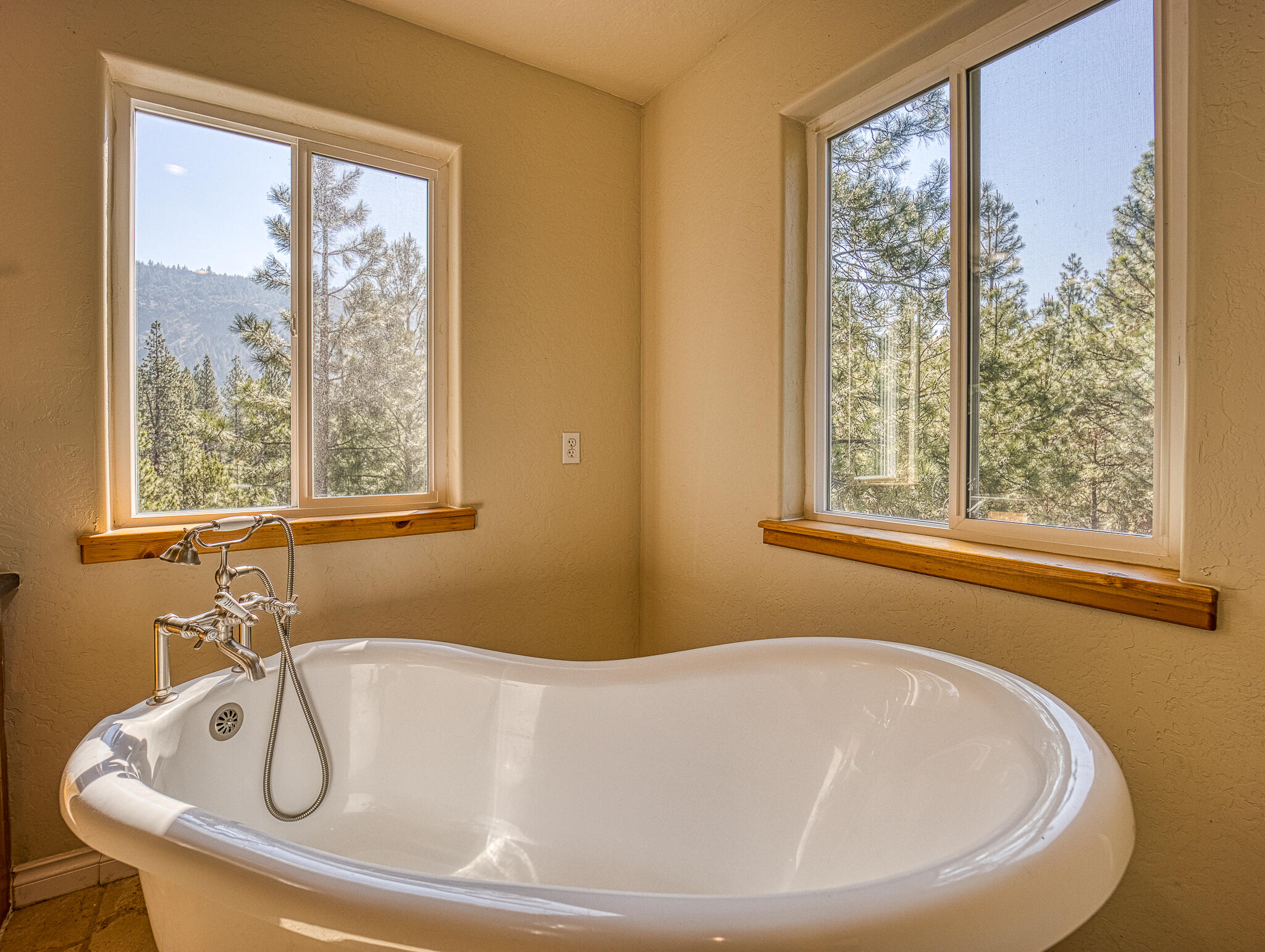 9825 Simpson Canyon Road Klamath Falls, OR 97601 - Photo 23 of 36 Simpson Canyon-34