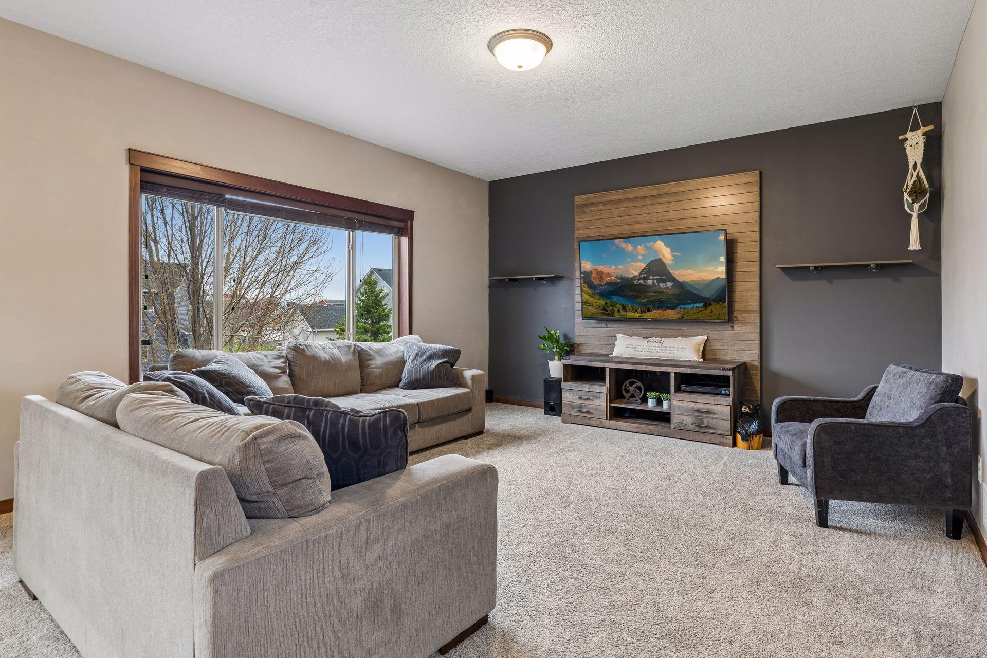 1056 3rd Street Southwest Delano, MN 55328 - Photo 7 of 34