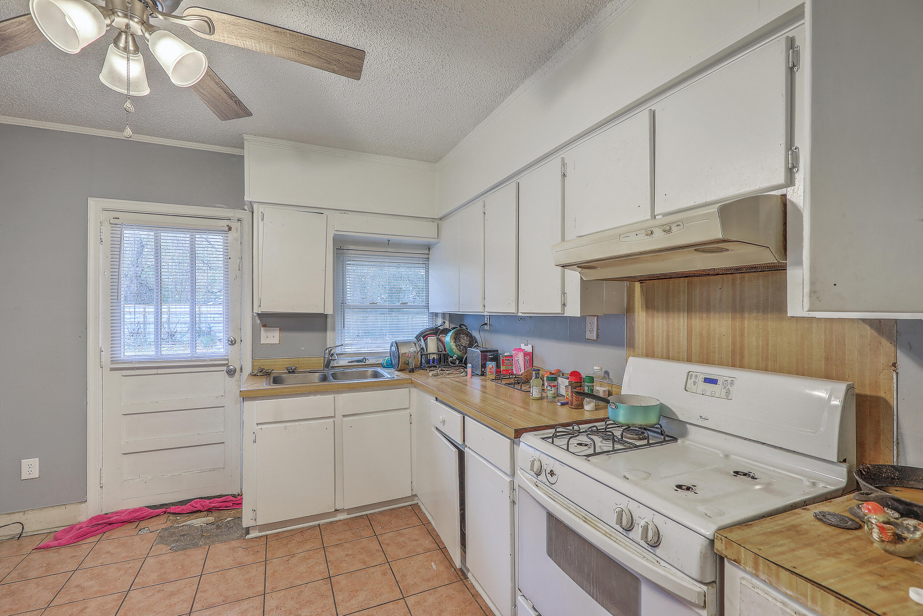 635 Sequoia Street Charleston, SC 29407 - Photo 4 of 16 0W7A0945_46_47_48_49_50_51