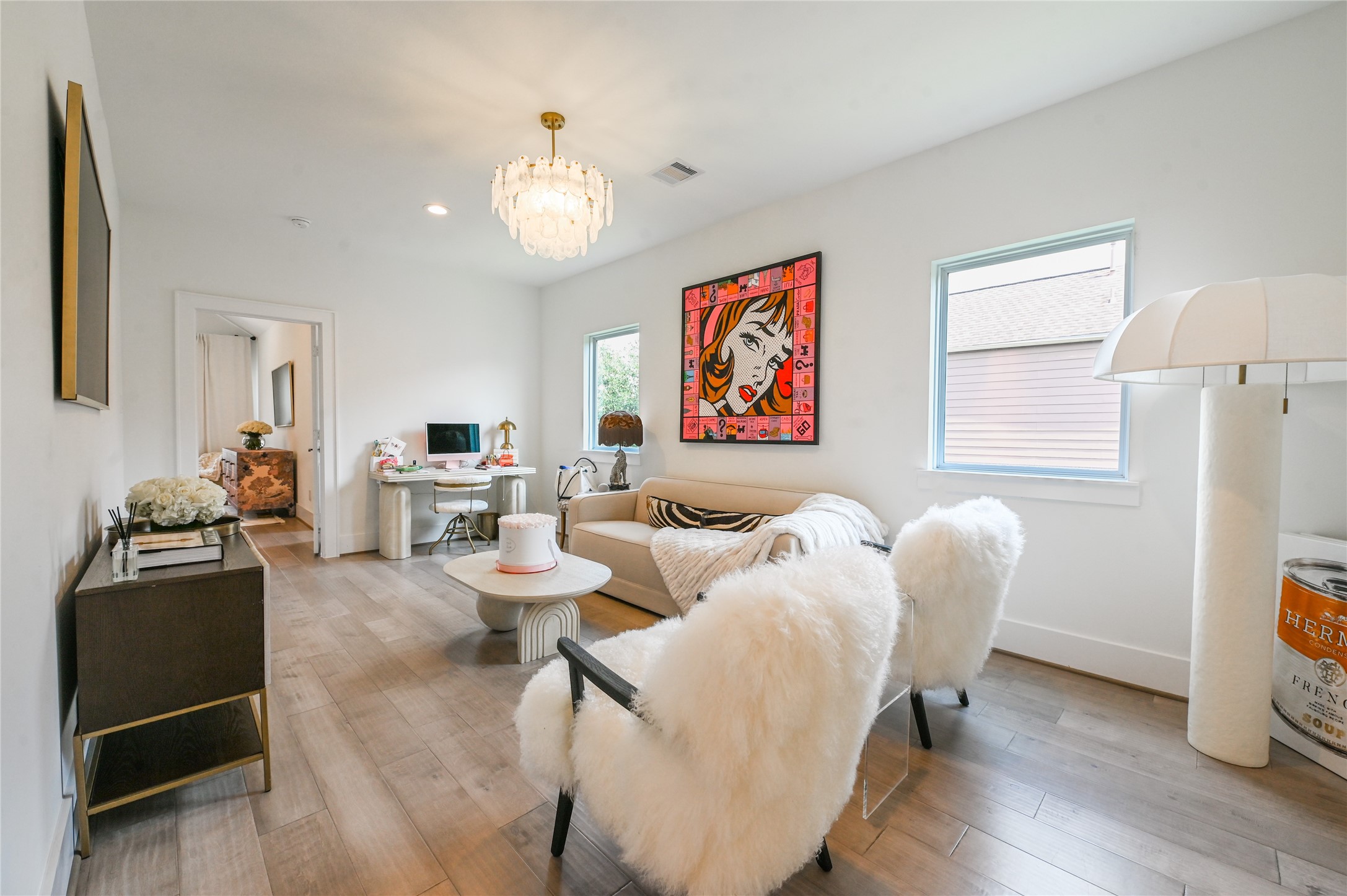 5233 Darling Street Houston, TX 77007 - Photo 13 of 34 a living room with furniture and a window