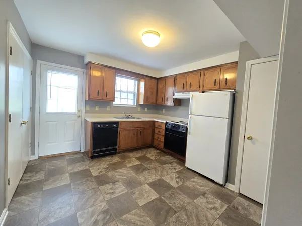 $975 | 351 Peabody Drive, Unit 6, Clarksville, TN 37042