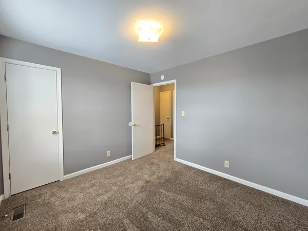 $975 | 351 Peabody Drive, Unit 6, Clarksville, TN 37042