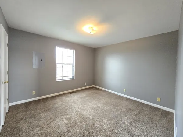 $975 | 351 Peabody Drive, Unit 6, Clarksville, TN 37042