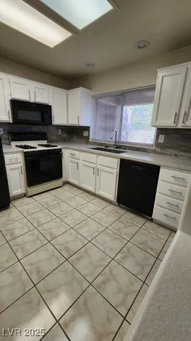 $1,895 | 2306 Spring Water Drive, Las Vegas, NV 89134