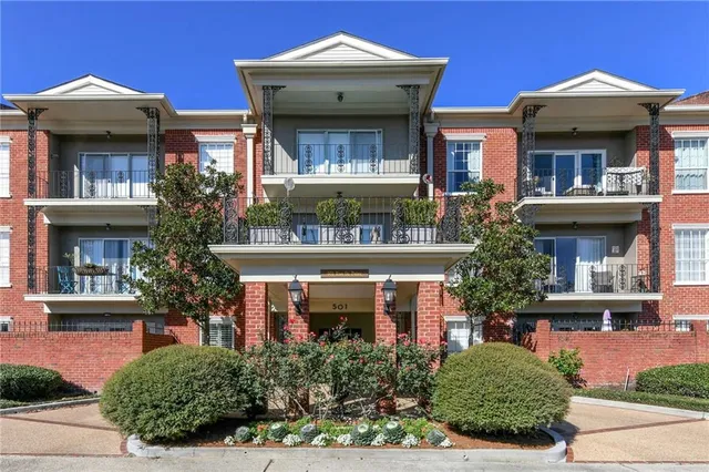 $515,000 | 501 Rue St Peter, Unit 309, Metairie, LA 70005