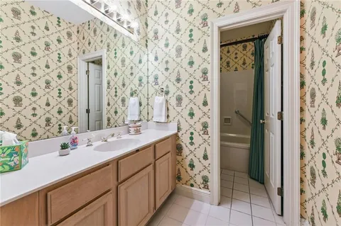 $515,000 | 501 Rue St Peter, Unit 309, Metairie, LA 70005