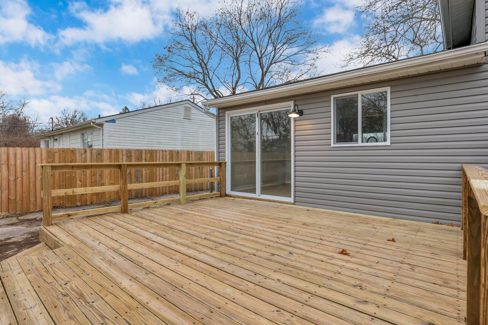 3628 Arnsby Road Columbus, OH 43232 - Photo 36 of 41 11-web-or-mls-0N4A6039