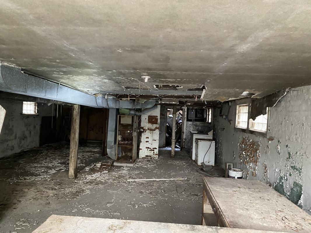 506 157th Street Calumet City, IL 60409 - Photo 8 of 10 a view of a storage & utility room