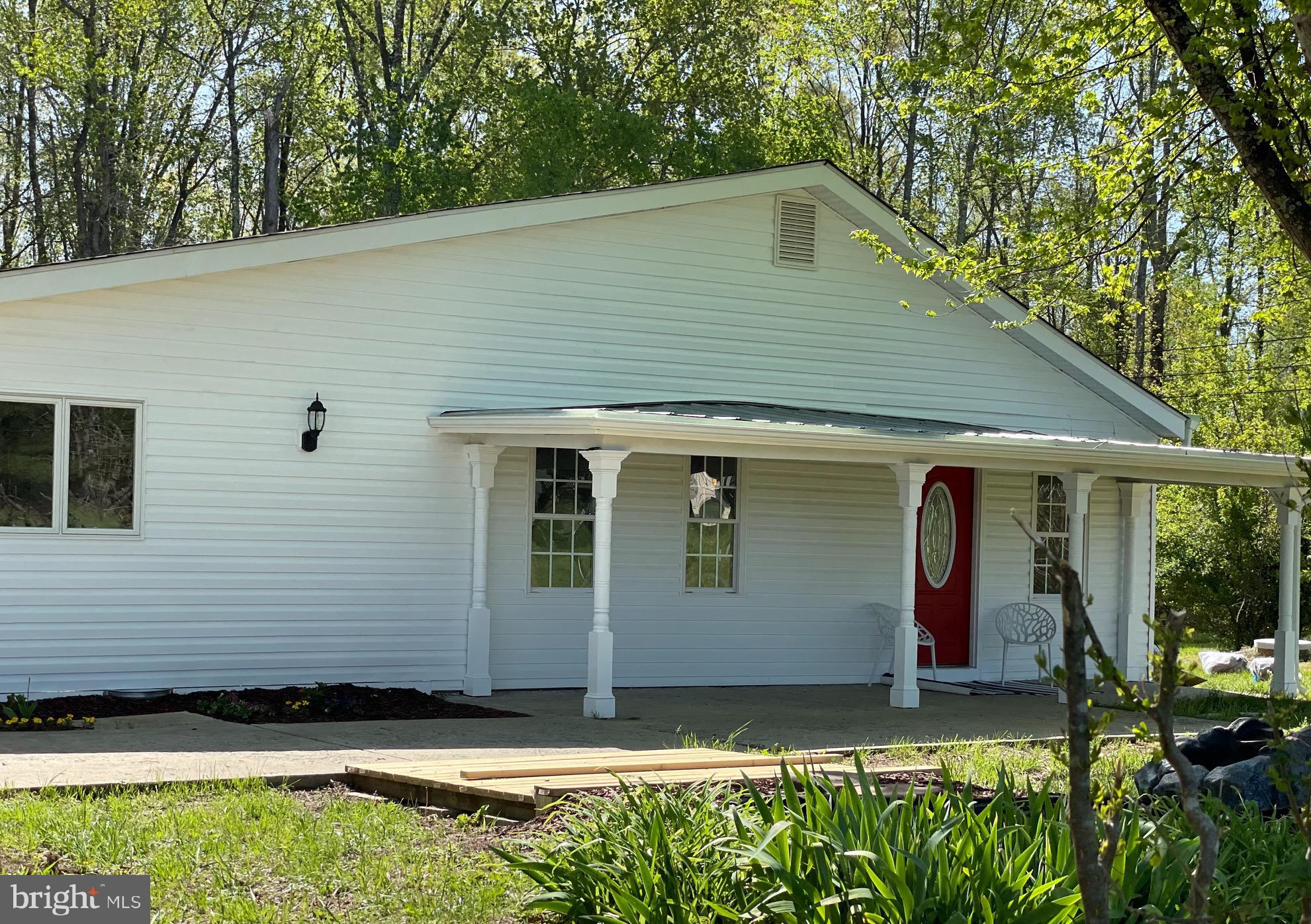 5831 Ridge Road Spotsylvania, VA 22551 - Photo 30 of 32 Home with a new roof!