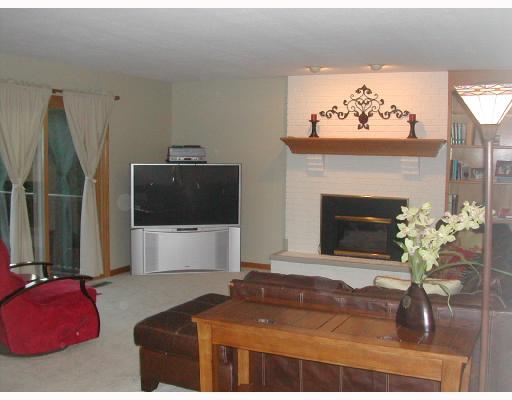 420 Pinkerton Road Wexford, PA 15090 - Photo 4 of 7 Den/Family/Great Room.