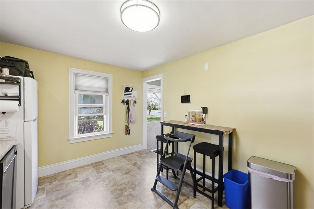 33 Maple Terrace West Springfield, MA 01089 - Photo 18 of 39