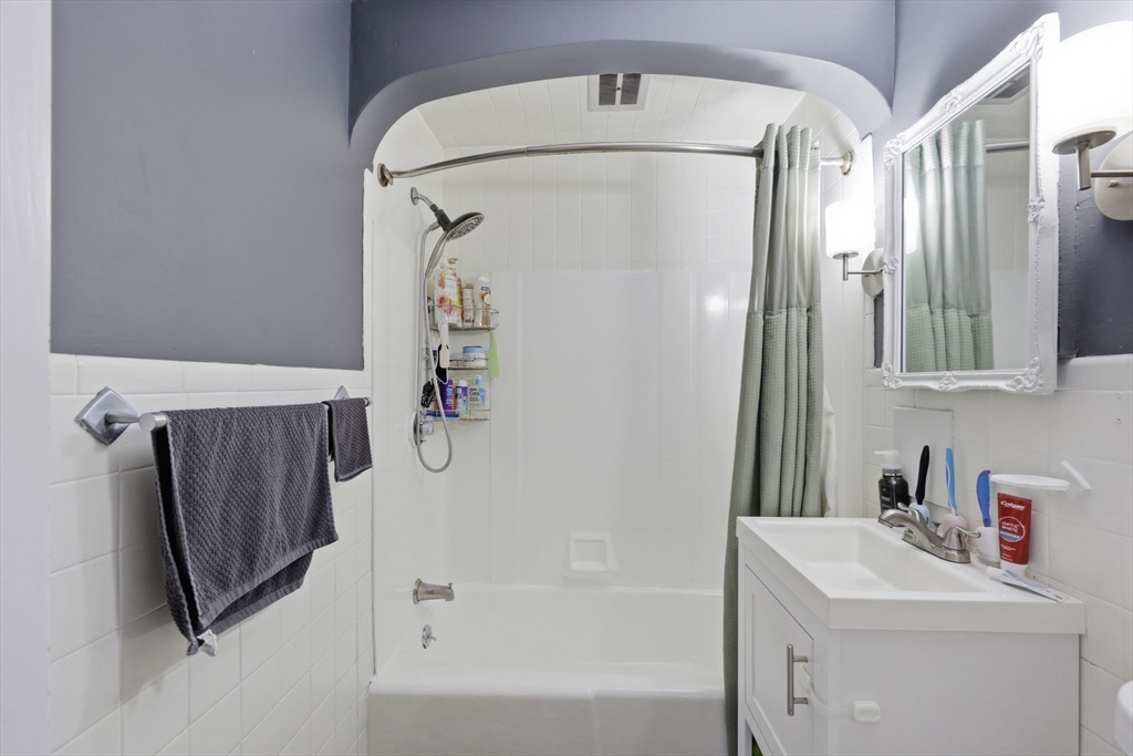 33 Maple Terrace West Springfield, MA 01089 - Photo 20 of 39