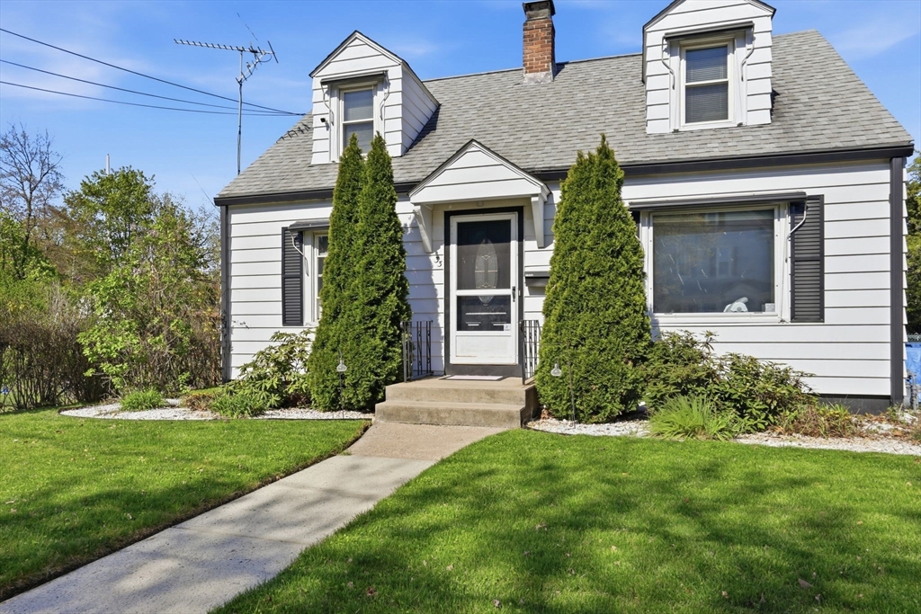 33 Maple Terrace West Springfield, MA 01089 - Photo 2 of 39