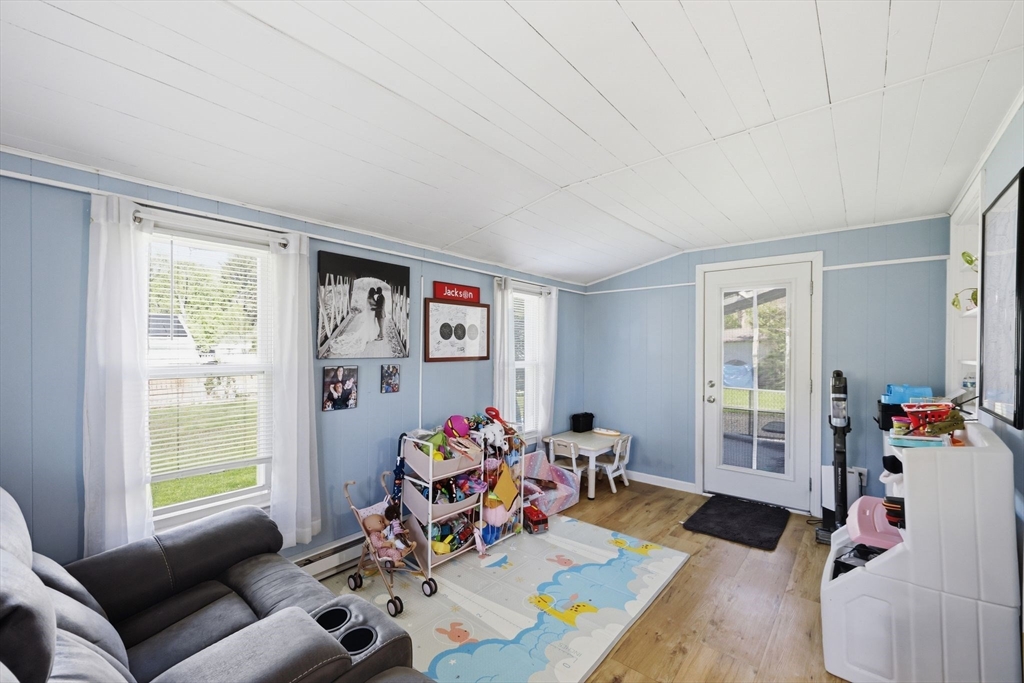 33 Maple Terrace West Springfield, MA 01089 - Photo 28 of 39