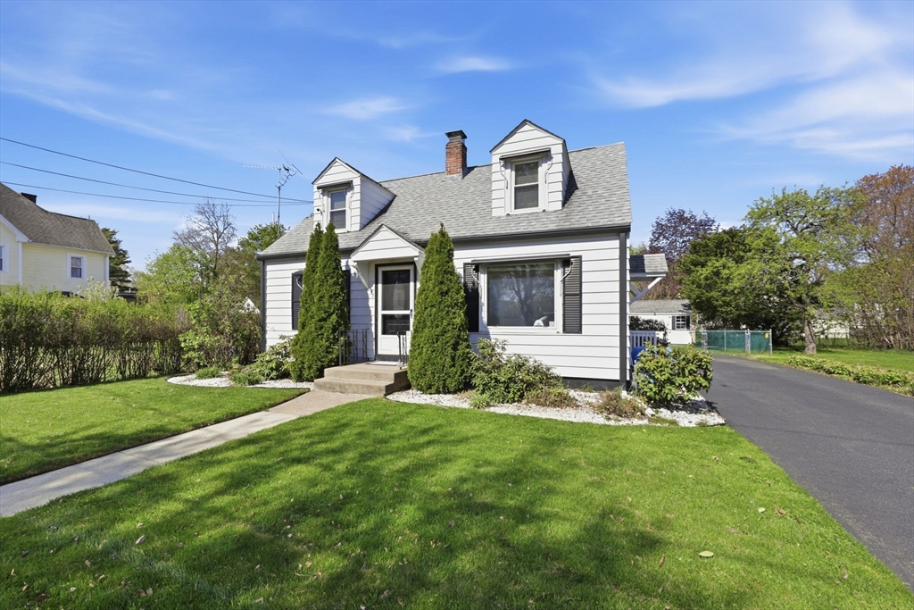 33 Maple Terrace West Springfield, MA 01089 - Photo 3 of 39
