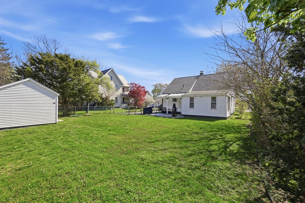 33 Maple Terrace West Springfield, MA 01089 - Photo 8 of 39