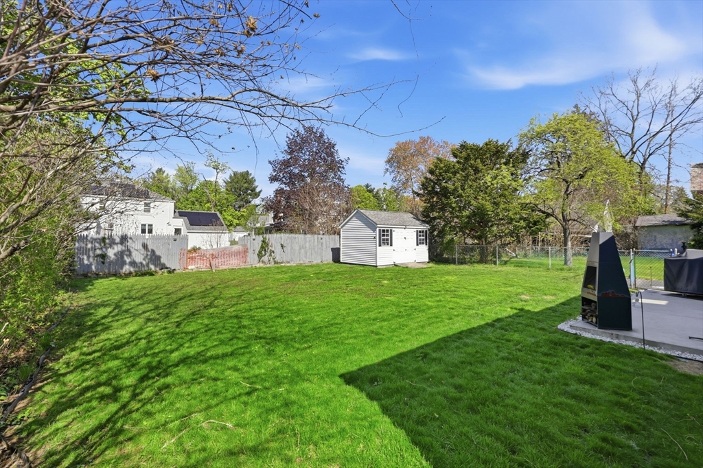 33 Maple Terrace West Springfield, MA 01089 - Photo 9 of 39