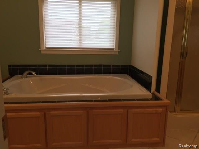 5660 Sally Road Clarkston, MI 48348 - Photo 9 of 24 IMG_8945.JPG