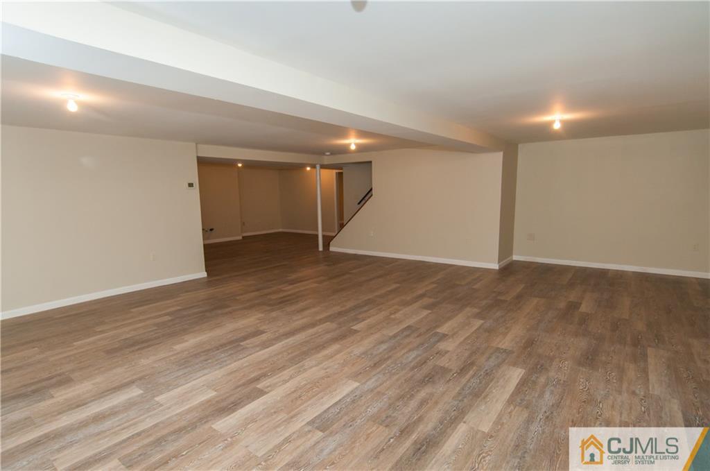 110 Dutch Road East Brunswick, NJ 08816 - Photo 16 of 25 Gallery Image 16