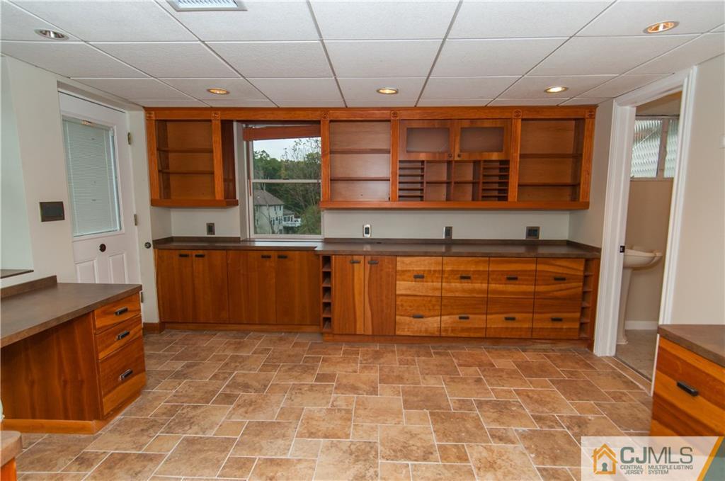 110 Dutch Road East Brunswick, NJ 08816 - Photo 19 of 25 Gallery Image 19