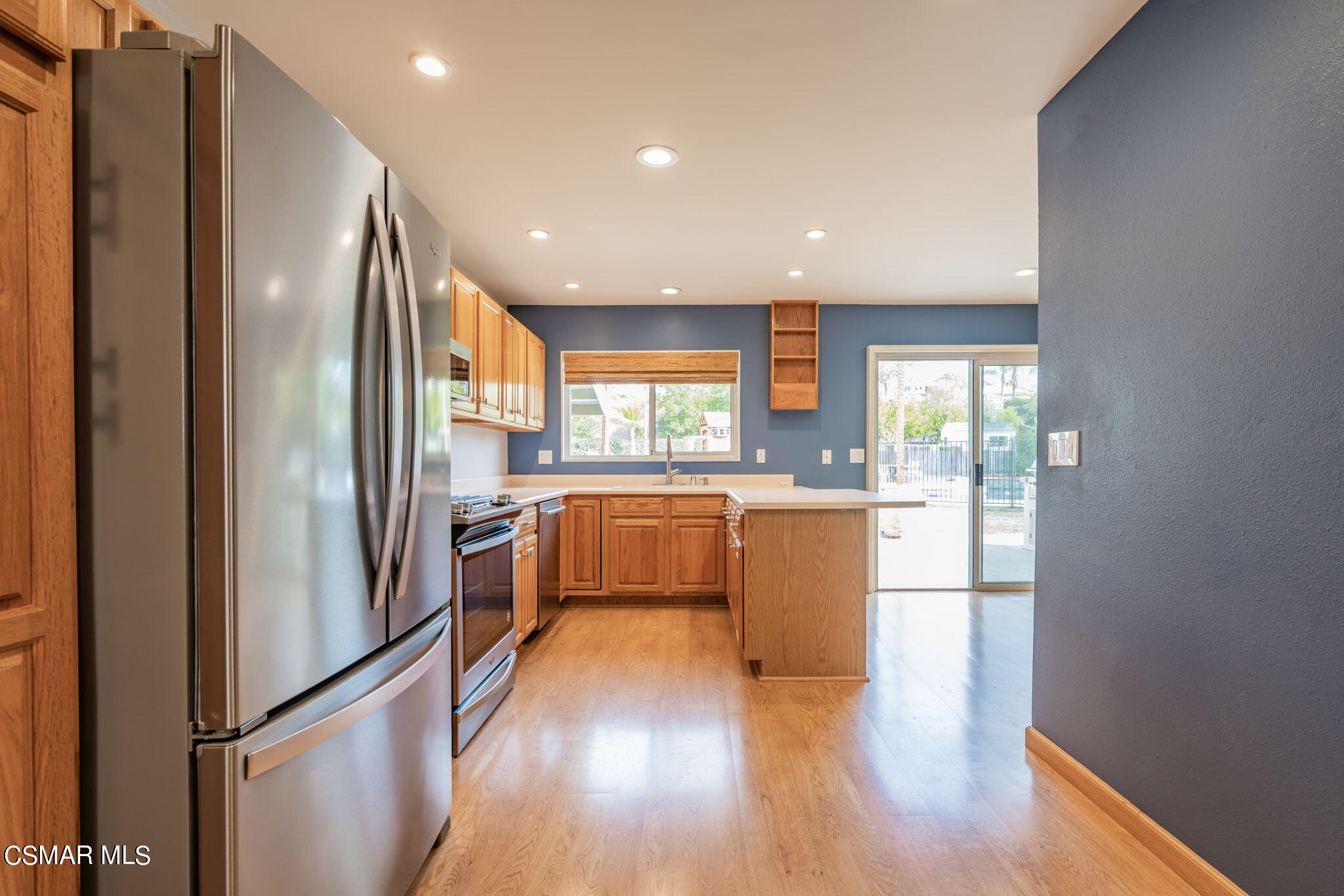 4677 Hempstead Street Simi Valley, CA 93063 - Photo 11 of 61 13-web-or-mls-_CK11917
