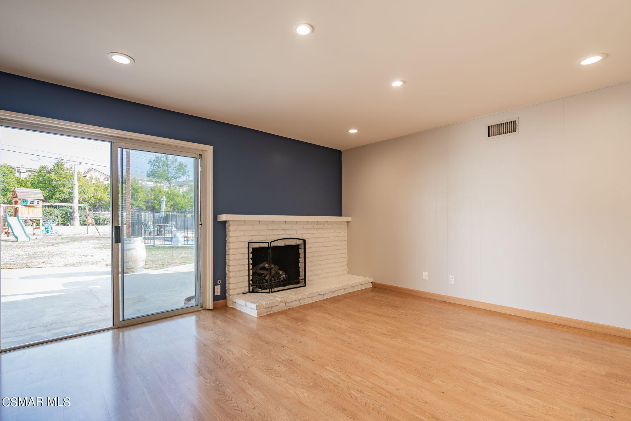 4677 Hempstead Street Simi Valley, CA 93063 - Photo 9 of 61 11-web-or-mls-_CK11915