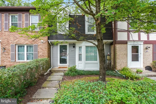 $2,950 | 4615 Gemstone Terrace, Rockville, MD 20852