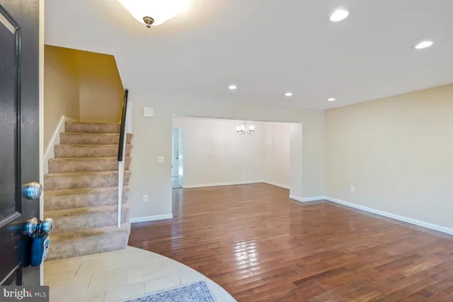 $2,950 | 4615 Gemstone Terrace, Rockville, MD 20852